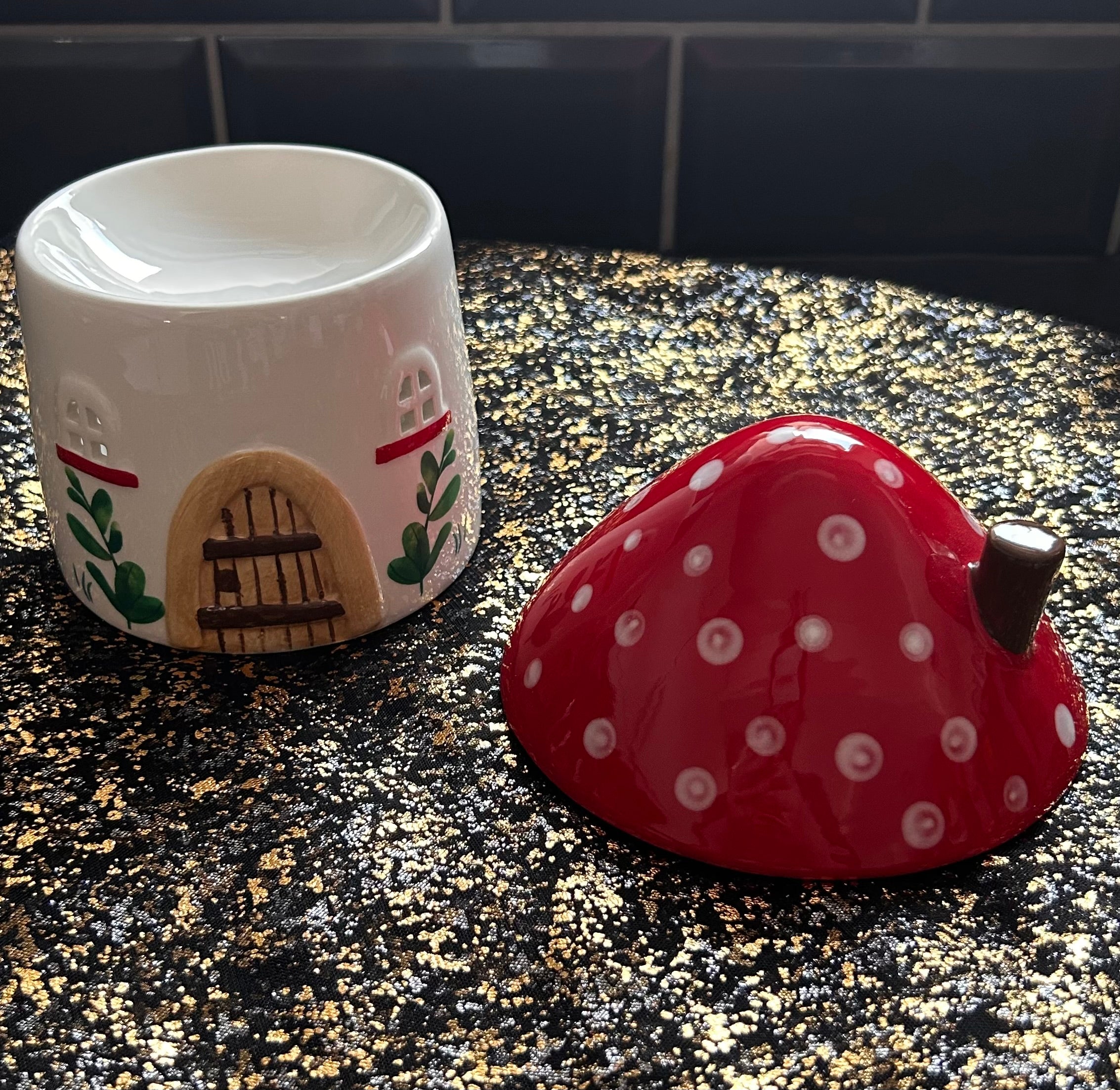 Mushroom House Wax Warmer